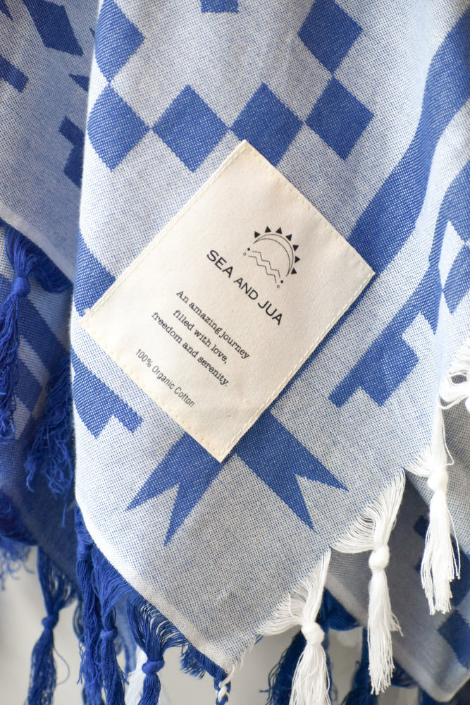 
                  
                    Organic Cotton Jacquard Throw
                  
                