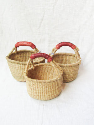 
                  
                    Natural Mini Round Basket (leather handle)
                  
                